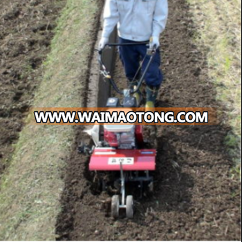 Paddy rice field levee making machine